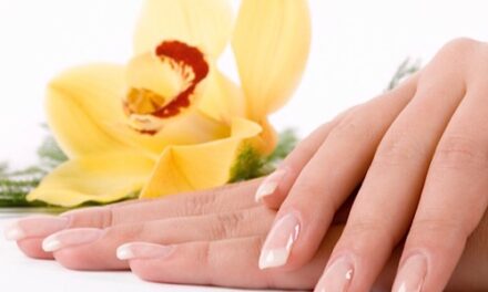 Luxe Nails: Excellence in Acrylic Nails Service